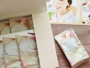 ラプロテインピーチ味パッケージ